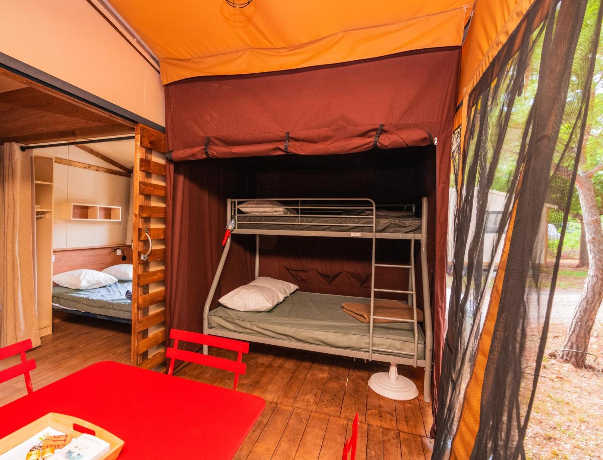 Camping Onlycamp Du Moulin كليسون المظهر الخارجي الصورة
